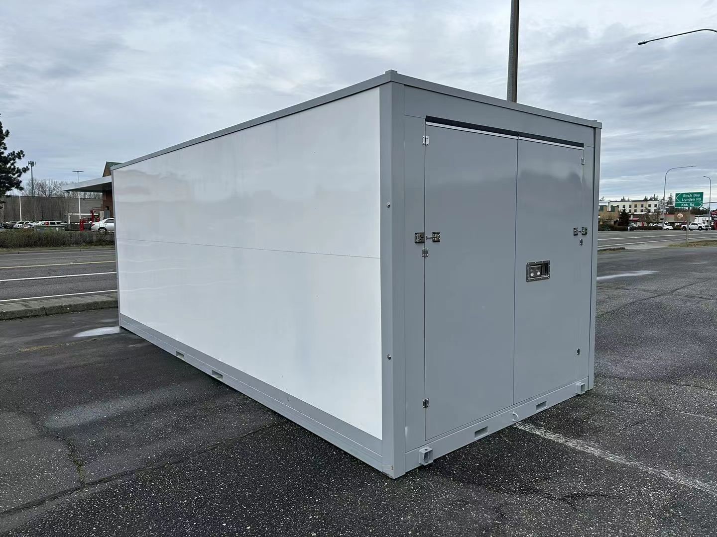 Industrial Mod Pod Unloading